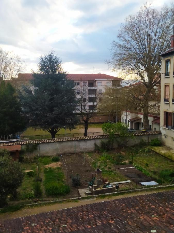 Spacieux Appartement Au Calme 15Min Sud De Lyon Proche Metro Et Gare Confluence Aquarium Gerland Oullins Dış mekan fotoğraf