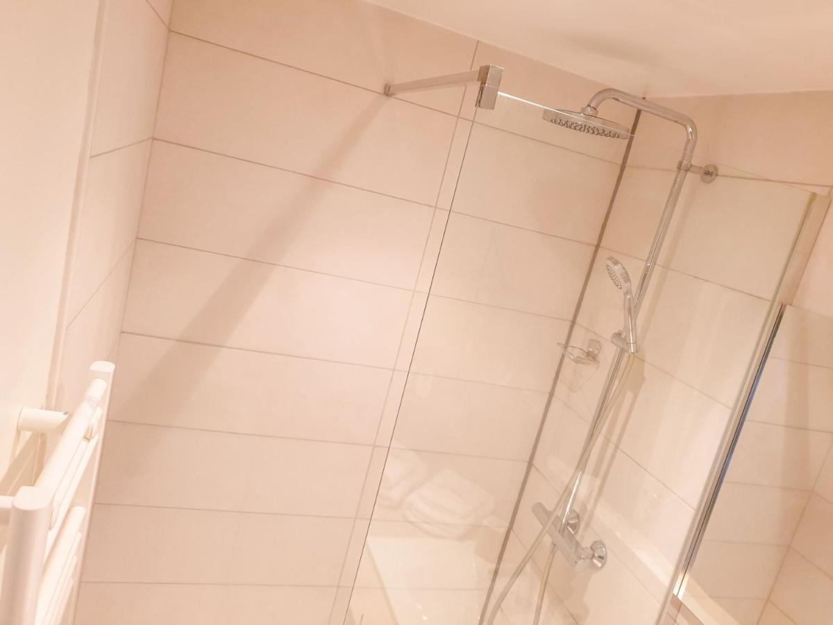 Spacieux Appartement Au Calme 15Min Sud De Lyon Proche Metro Et Gare Confluence Aquarium Gerland Oullins Dış mekan fotoğraf